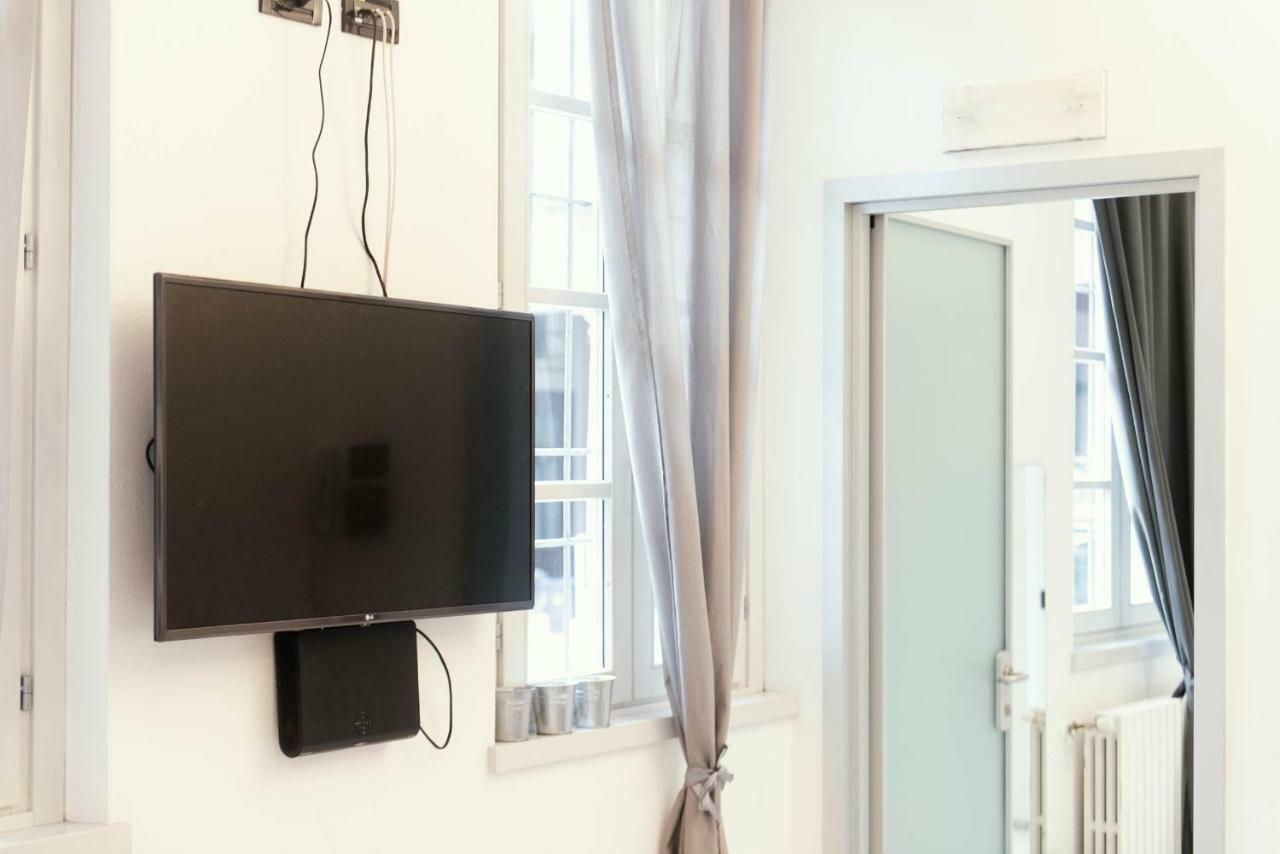 Giovio Loft - The House Of Travelers Apartment Como Exterior photo