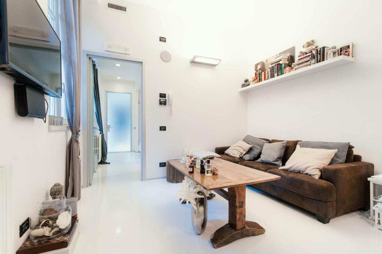 Giovio Loft - The House Of Travelers Apartment Como Exterior photo