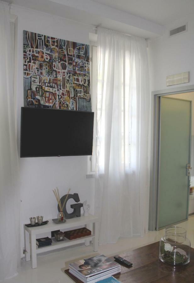 Giovio Loft - The House Of Travelers Apartment Como Exterior photo